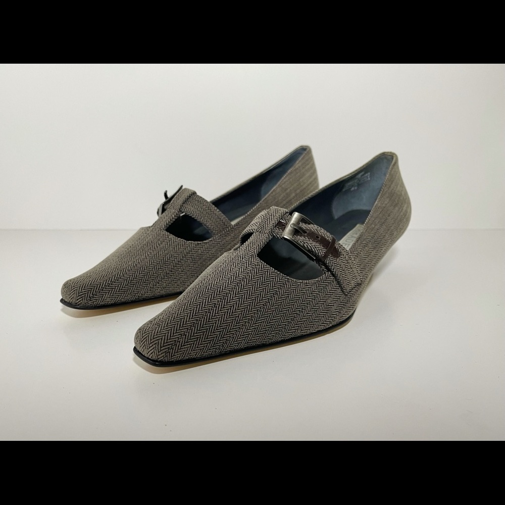 Parade size 8.5 gray plaid neutral contemporary comfortable work / play low heel